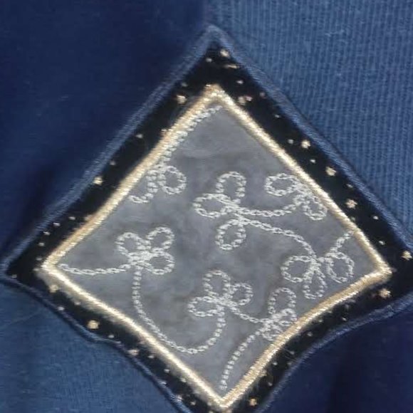 Bobbie Brooks Embroidered Knit & Velvet Tunic Top - Picture 4 of 6